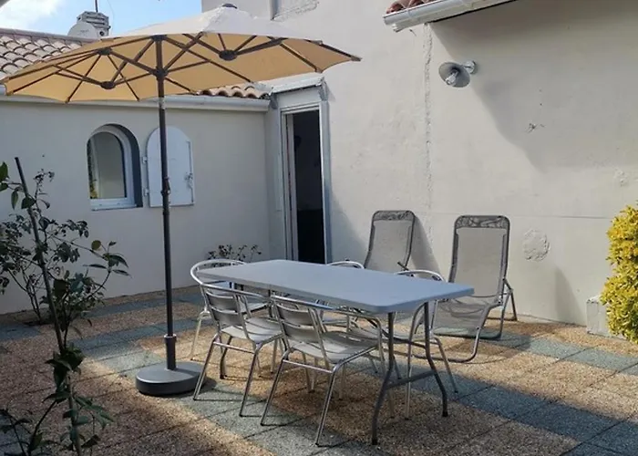 別荘 Maison Avec Jardin, Proche Ocean, 6 Pers, 3 Ch, Animations, Bbq, Parfait Famille/amis - Fr-1-50-81 *